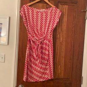 DVF pink white wrap dress size 8